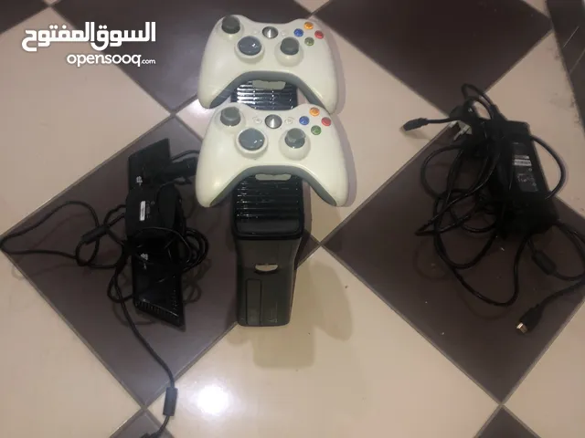 جهاز اكس بوكس 360 نظيف جدا وممتاز