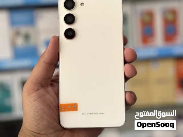Samsung Galaxy S23 256 GB in Muscat