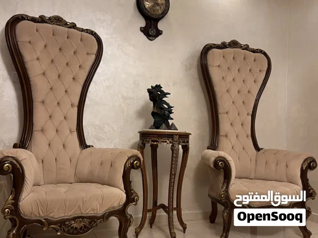 كرسيين ملوكي فاخر للبيع – بحالة جديدة