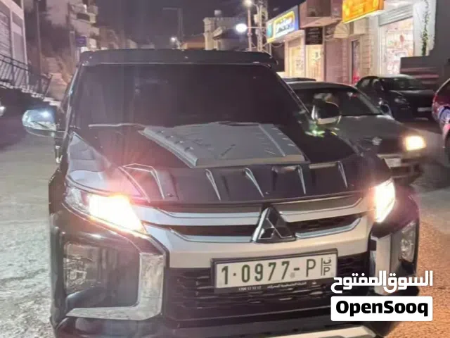 Used Mitsubishi L200 in Hebron