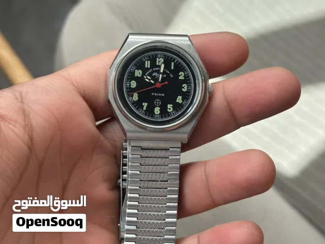 ساعة ويست اند نظيفة