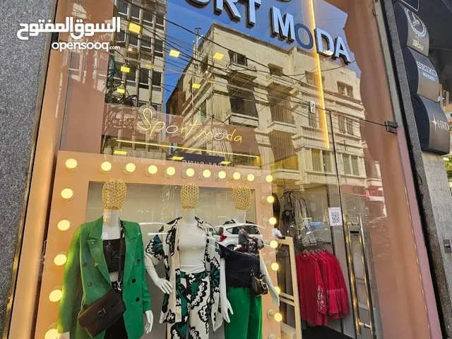 3 floor shop for sale prime location Nouweireh