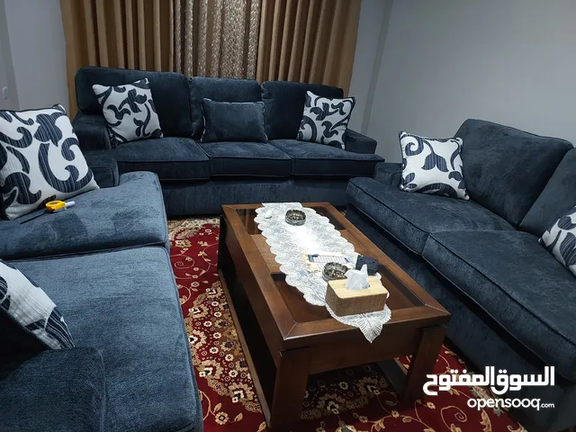 طقم جلوس أمريكي دبل جامبو 7 مقاعد بحالة ممتازة جدا شبه جديد