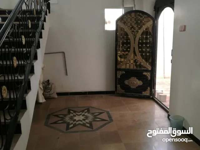 700 m2 More than 6 bedrooms Villa for Rent in Sana'a Asbahi