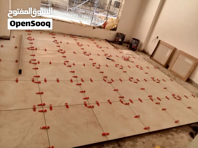 Tile and marble setter