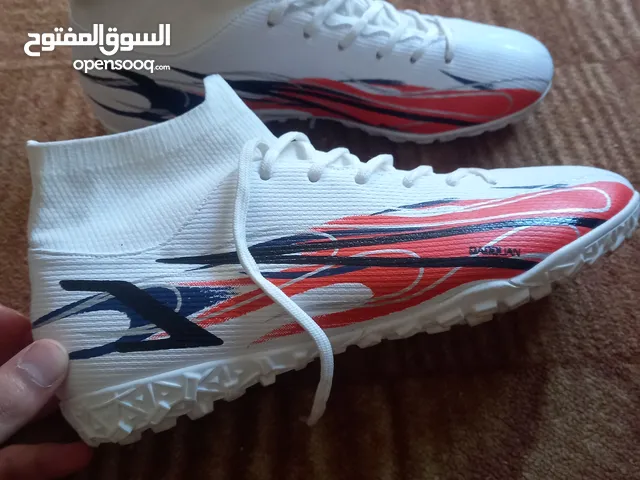 بوط كرة قدم