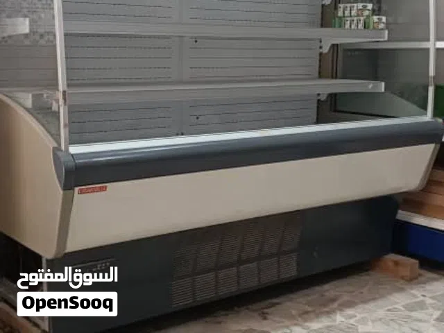 ثلاجه عرض للبيع