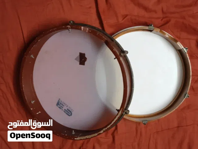 طار خشبي وجه بلاستيك عدد 2 مقاس 50 ومقاس 40 بحالة ممتازة جدا للبيع