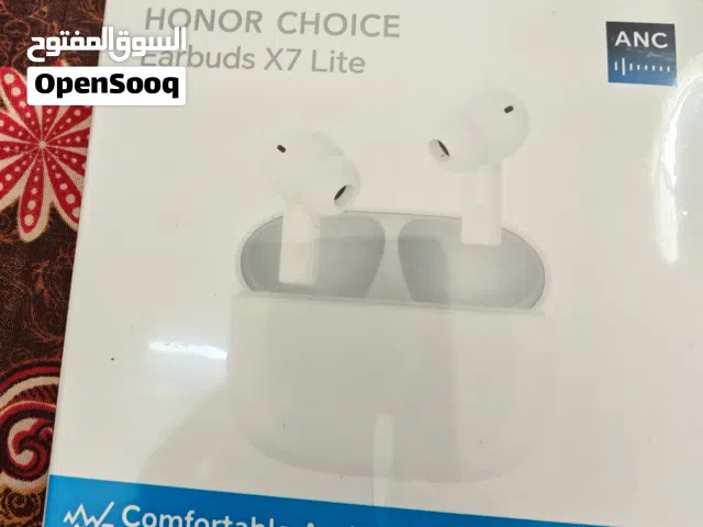 HONOR CHOICE Earbuds X7 Lite, a pair of budget-friendly true wireless earbuds.