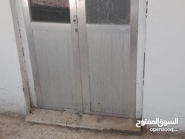 باب المنيوم وشباك مع حمايته