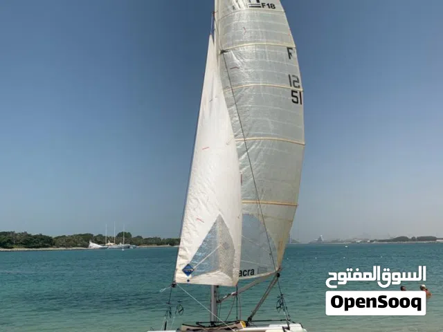 قارب شراعي Sailboat