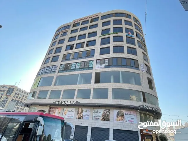 مكتب للبيع موقع مميز جدا  برج الساعة