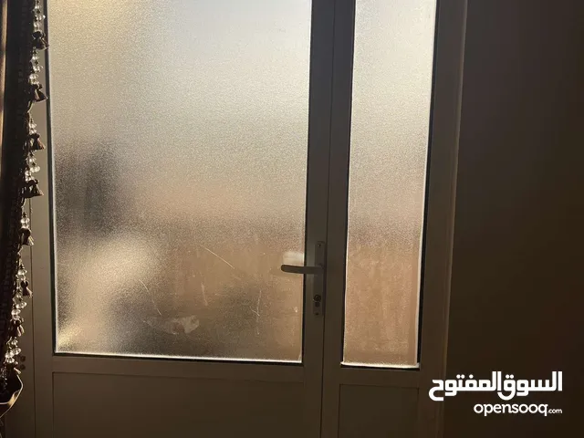 باب المنيوم للبيع