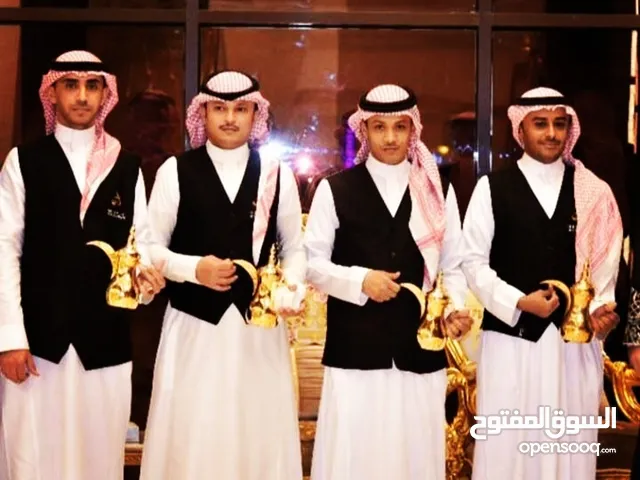 تأجير كراسي وطاولات طعام قهوجين وصبابين