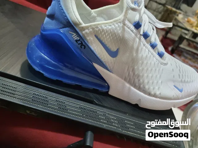 Nike Wair Max270
