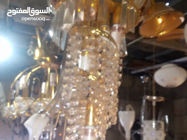 ثريات مستعمل بحاله ممتازه جدا