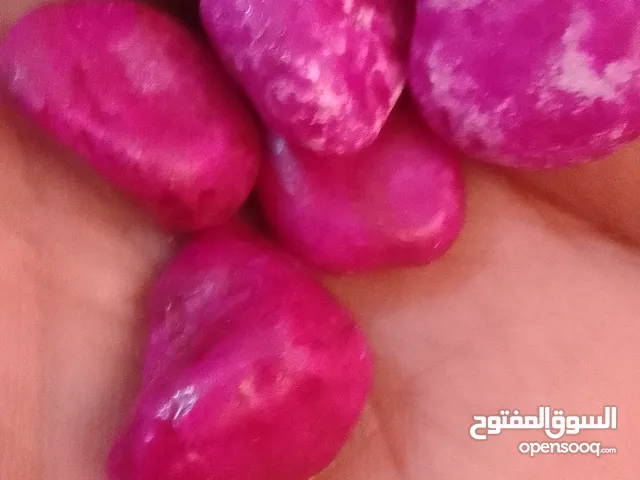 بكل فخر اصل الكرامه فالأحجار الكريمه بعدة ألوان تجعل منك صاحب عزة نفس وتهدء الأعصاب وتزيد فرص الهدوء