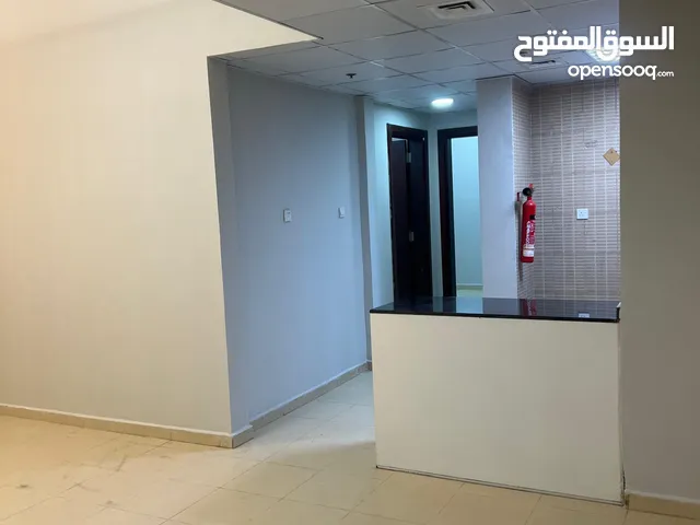 الايجار الشهري