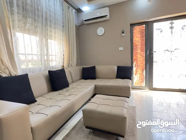 شقة مفروشة للايجار في ابو نصير قرب قصر الاميرة بسمة من المالك مباشرة
