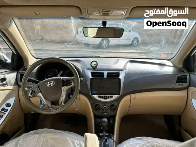 2015 هيونداي اكسنت SE