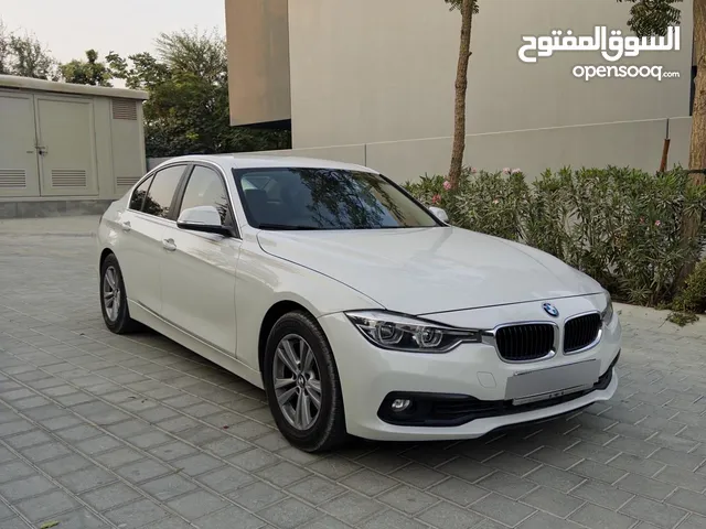 BMW 320i 2018 – Excellent Condition – Upgraded CarPlay/Android Auto