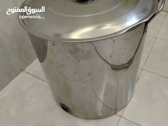 سطل ستانلس عدد 3 حجم كبير سعه 100 لتر بحاله ممتازه السعر 90