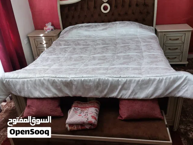 غرفة نوم جديدة استخدام عريس