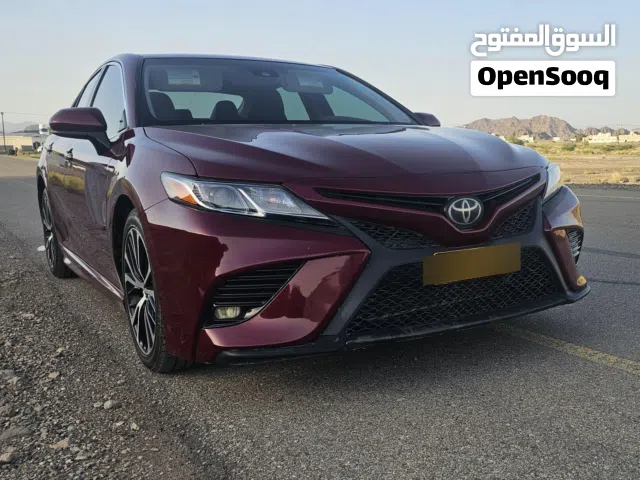 2018 تويوتا كامري SE