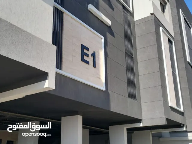 145 m2 3 Bedrooms Apartments for Rent in Jeddah Marwah
