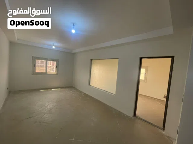 للايجار الشهري شقه 3 غرف فى اقوى لوكيشن بالتجمع جنوب الأكاديمية امام جميع الخدمات فيو واجهة
