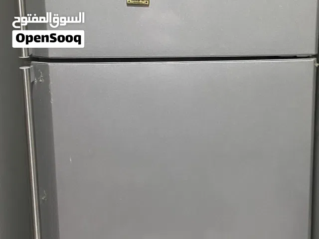 للبيع ثلاجة شارب (SHARP SJ-58C) بحالة ممتازة