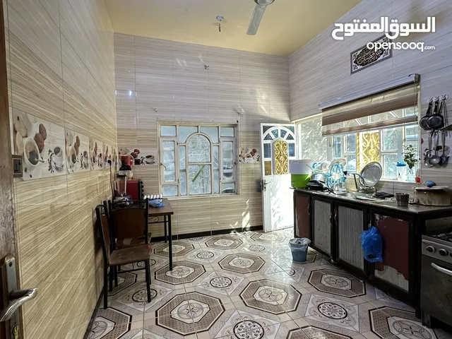 180m2 2 Bedrooms Villa for Sale in Basra Abu Al-Khaseeb