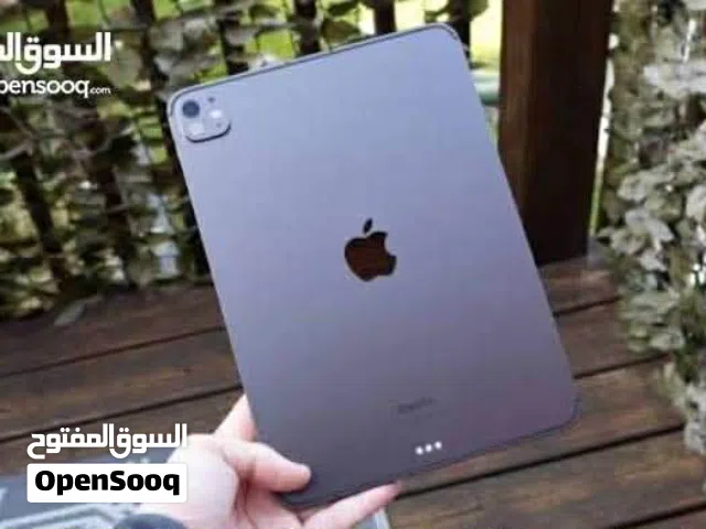 IPAD PRO M5 شبه جديد مشحون 33 مرة فقط
