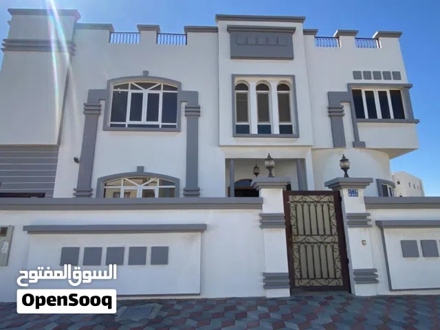 للبيع فيلا راقيه مفروشه في المعبيله السادسه