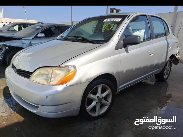 تويوتا ايكو 2005 للبيع قطع غيار