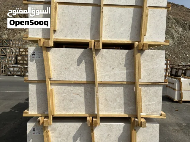 رخام عماني كريمولايت جميع المقاسات بأسعار جملة