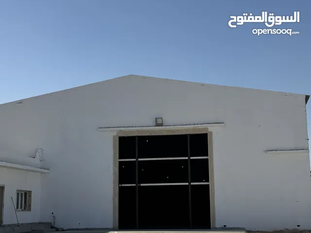 هنجر للإيجار 1200 متر