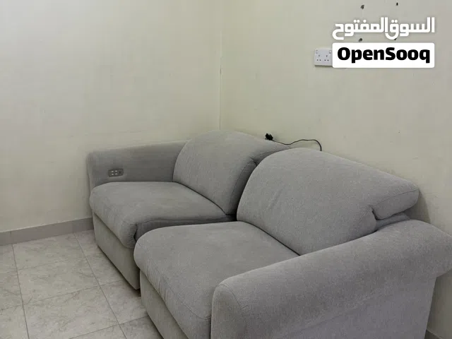 قطعتين كنب سرير بحاله ممتازه