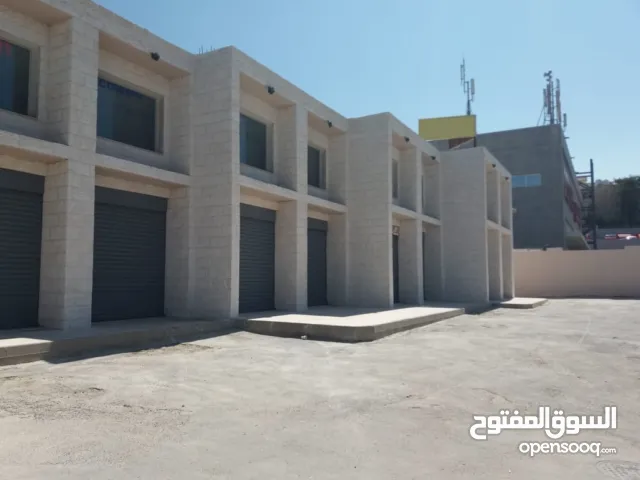 4 محلات تجارية للايجار على شارع القدس