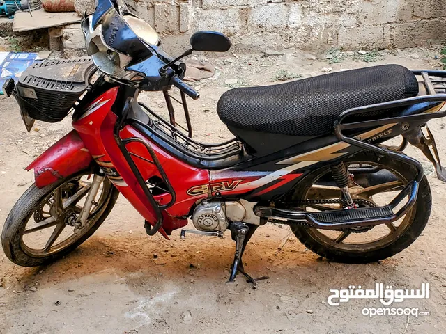 متر شخصي عرطة خصيصا للطلاب