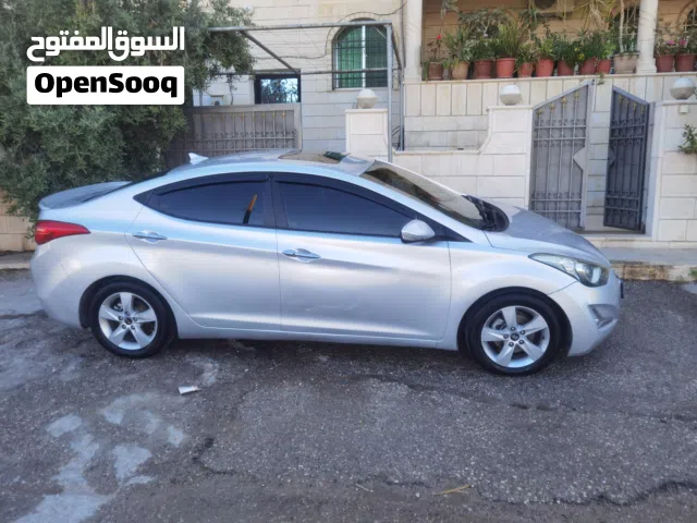 2011 هيونداي افانتي Limited