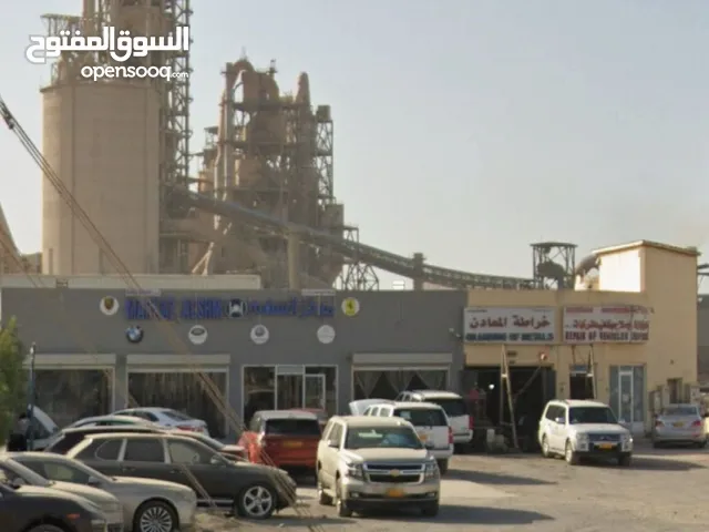 محل للايجار في المسفاة الصناعية - الشارع الرئيسي - أمام مصنع الأسمنت