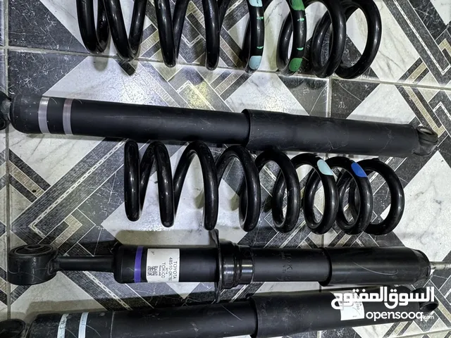 صنبرصات تويوتا هايلوكس اصلي 2023 وكاله غير مستعمل امامي خلفي بسعر ممتاز