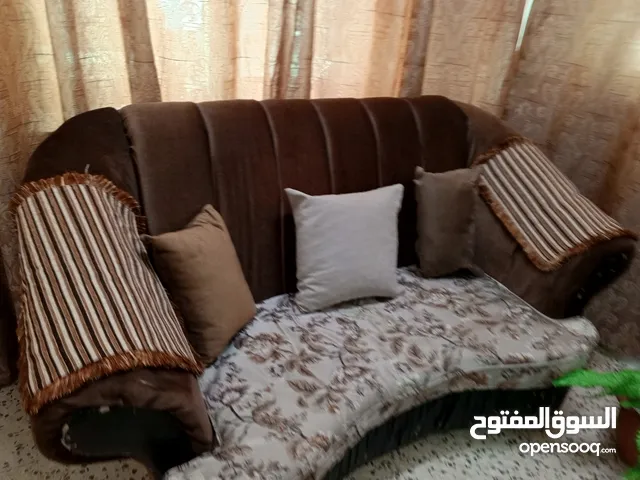 كنب للبيع .