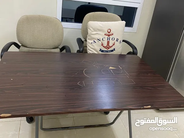 طاولة مع 2 كرسي مكتب