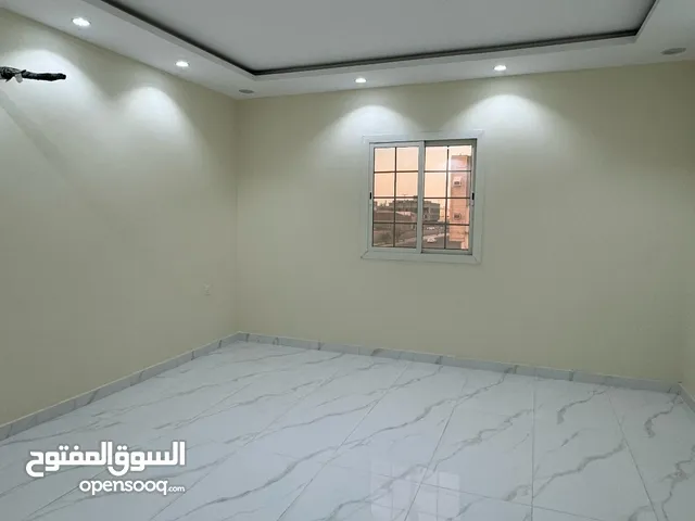 227m2 5 Bedrooms Apartments for Rent in Al Madinah Ad Difa