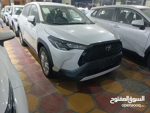 تويوتا كورولا كروز هايبرد 2025 مرقم بغداد زيروو للبيع