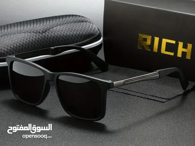 نظارات رجالية كلاسيكية بسيطة بتصميم مربع نظارات رجالية كلاسيكية بسيطة بتصميم مربع