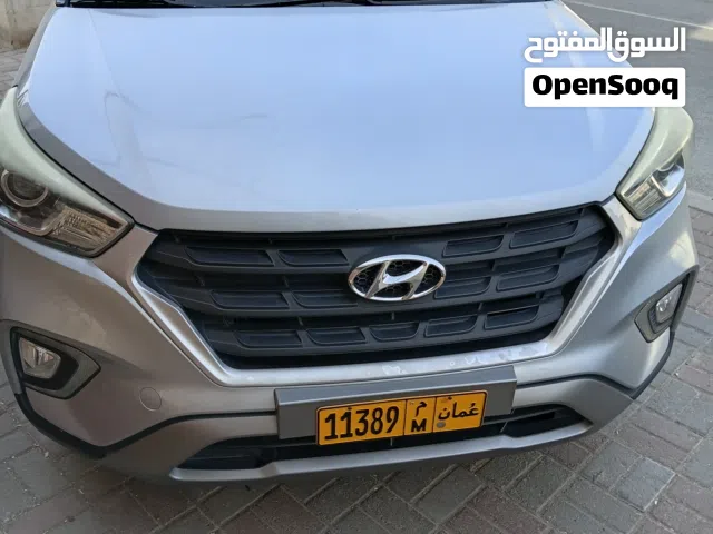 سيارة هيونداي كريتا للبيع قمة في النظافة مواصفاته خليجيه وكالة عمان موديل 2019بدون حوادث