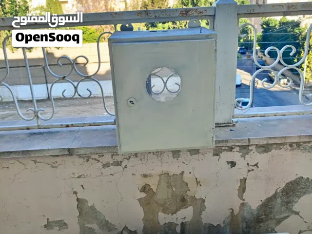 خزانة ساعات كهرباء